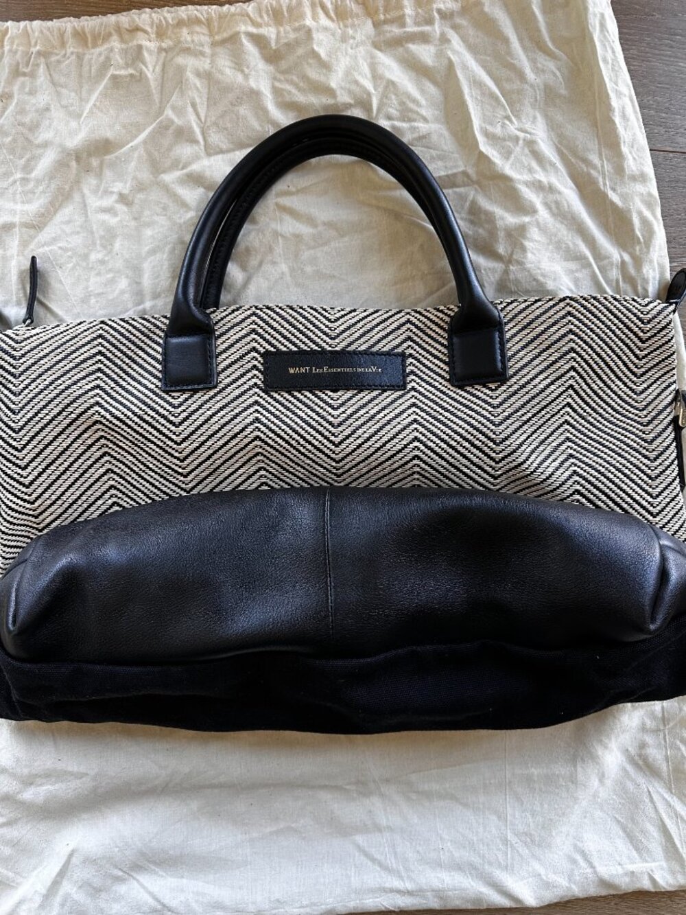 WANT Les Essentiels: Gently Used O'Hare Canvas Tote in Black/Gray Chevron - Picture 5 of 6